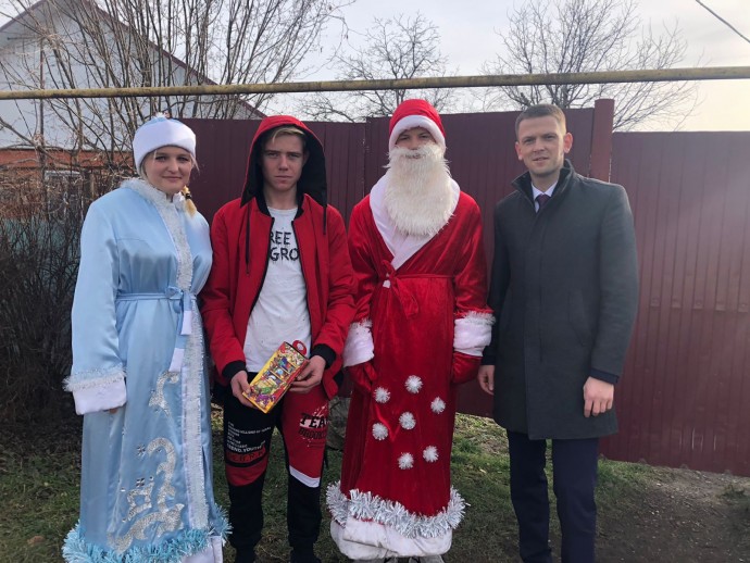 Акция "Дед Мороз в каждый дом" Акция "Дед Мороз в каждый дом"