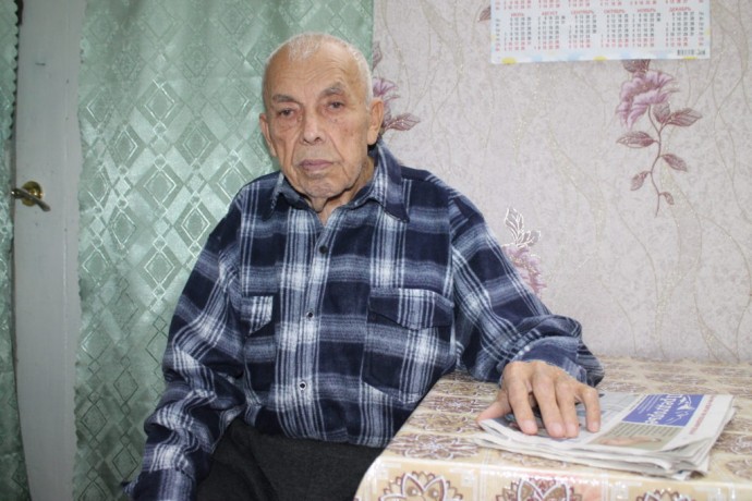 Дед прятал меня от фашистов в яме Дед прятал меня от фашистов в яме