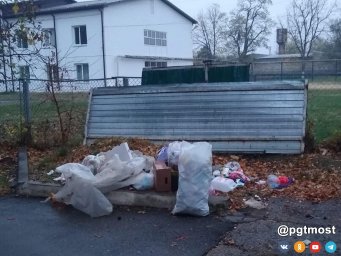 В парке Победы убраны мусорные баки