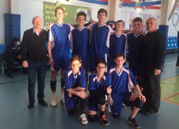 Мостовские спортсмены получили путёвку в финал первенства края по волейболу