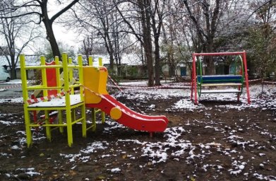 В микрорайоне Южном появилась новая детская площадка