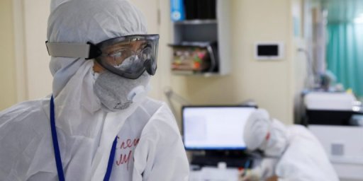 За последние сутки в России подтверждено 9 623 случая коронавируса в 83 регионах