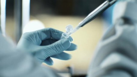 Коронавирус мутировал в 13 регионах России